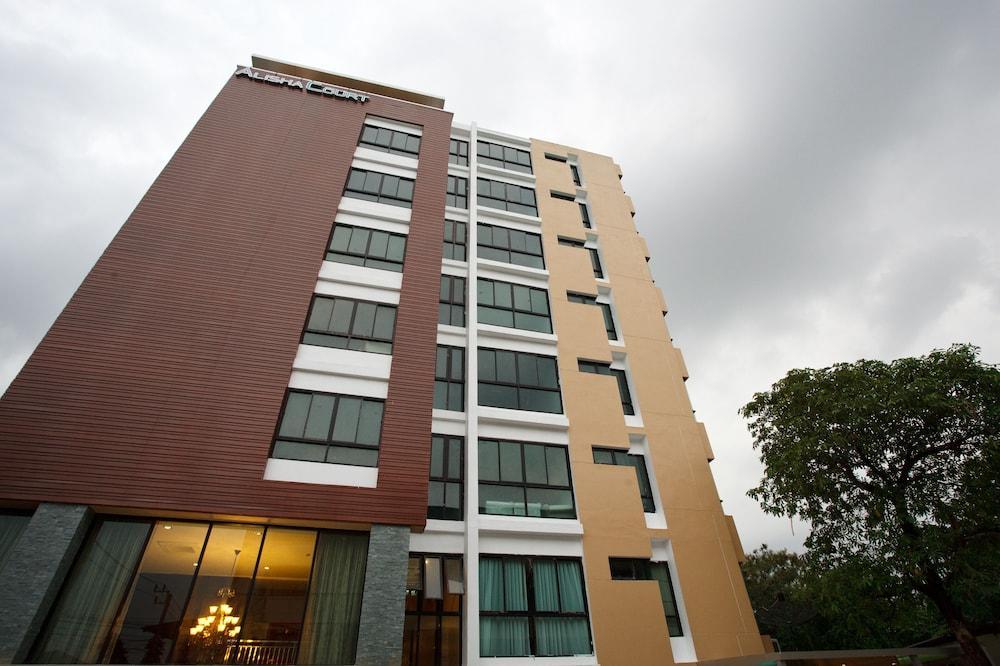 Alisha Court Hotel & Residence Bangkok Exterior foto