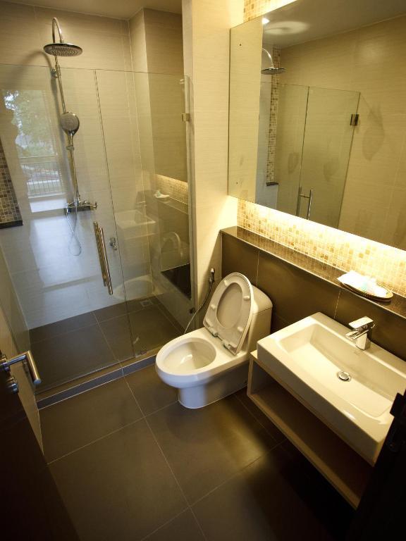 Alisha Court Hotel & Residence Bangkok Habitación foto
