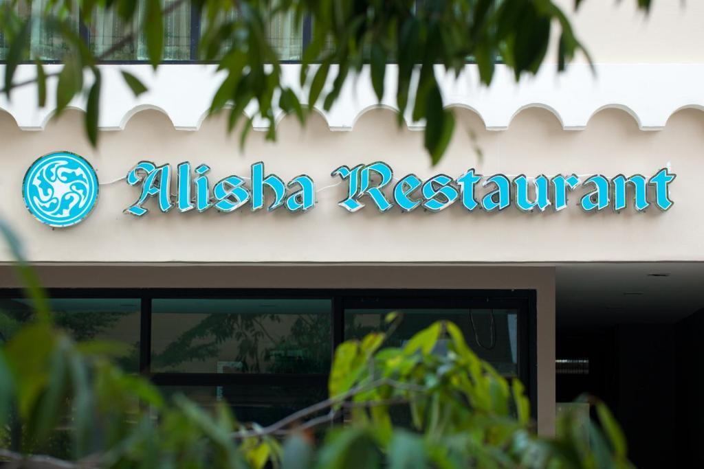 Alisha Court Hotel & Residence Bangkok Exterior foto